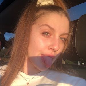 Meet your Posher, Amelie